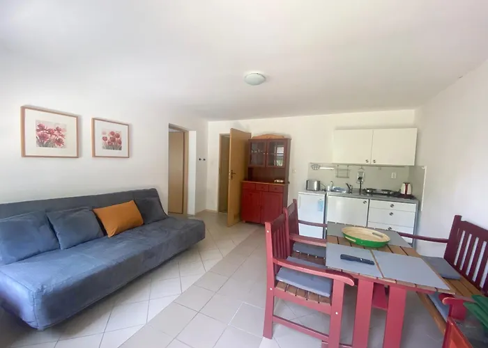 Beachhouse 9 度假居 萨比诺瓦